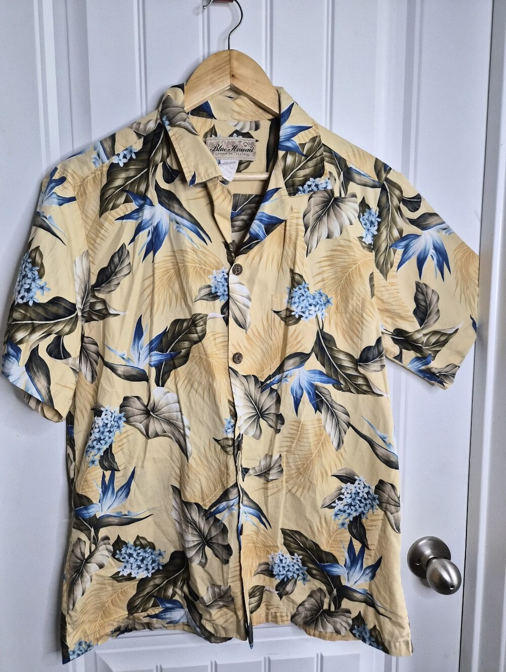 Medium Blue Hawaii Shirt Hawaiian Tropical Beach hydrangea Flowers Cotton Casual